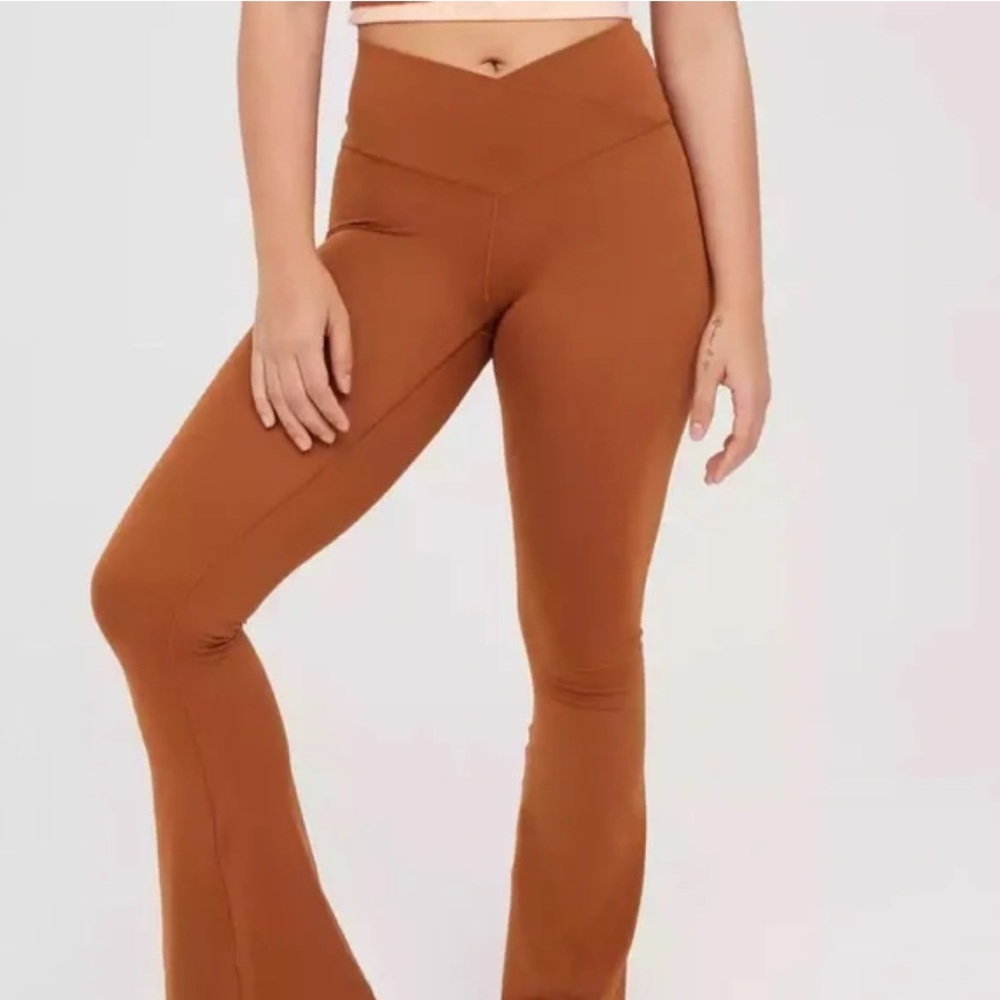 OFFLINE By Aerie chill play move -  High Waisted Crossover Flare Legging